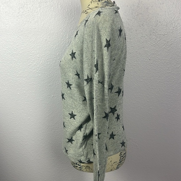 Long Sleeve Top - Picture 3 of 6